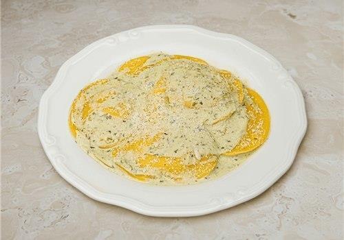 רביולי גדול