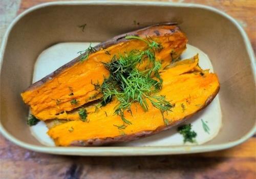 בטטה אפויה בתנור