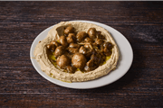 חומוס פטריות במגשית