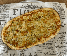 פוקאצ'ה רוזמרינו (רוזמרין) פוקאצ'ה רוזמרינו (רוזמרין)