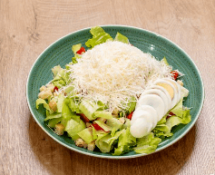 סלט קיסר גדול סלט קיסר גדול