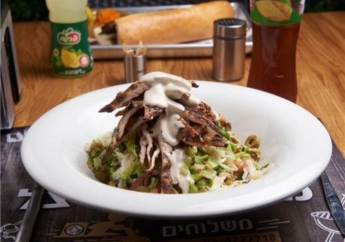 סלט עוף מוקפץ