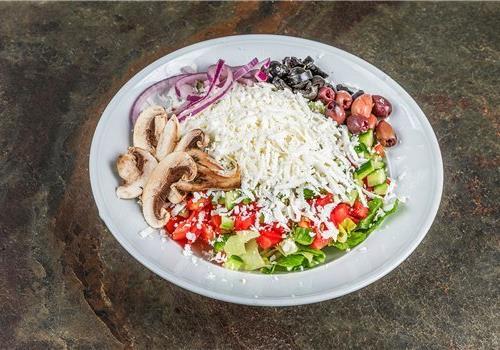 סלט יווני גדול