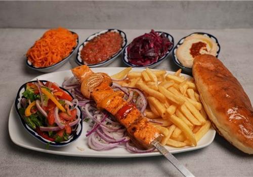 שיפוד פילה סלמון + 2 תוספות