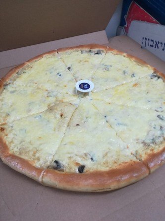 פיצה מוקרמת XL