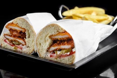 ארוחת רד שניצל באגט