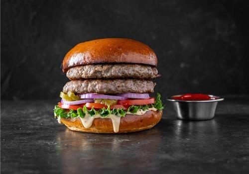 המבורגר אנגוס בקר מובחר 320 גרם