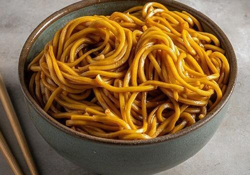 נודלס ללא ירקות 