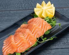 סשימי סלמון 