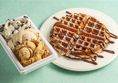 וופל בלגי עם חצי קילו גלידה