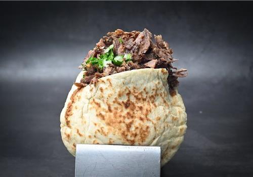 שווארמה בפיתה