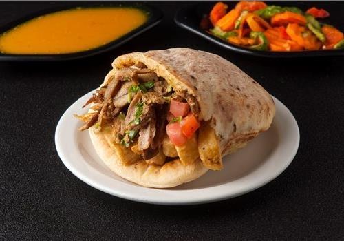 שווארמה הודו בפיתה