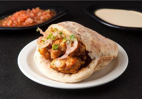 פרגיות עוף בפיתה