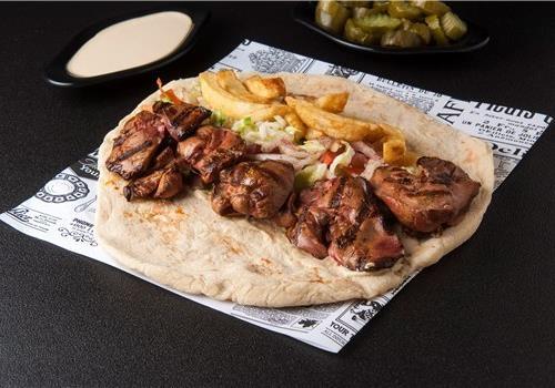 2 שיפודי כבד עוף בלאפה