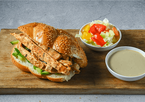 חזה עוף בחלה