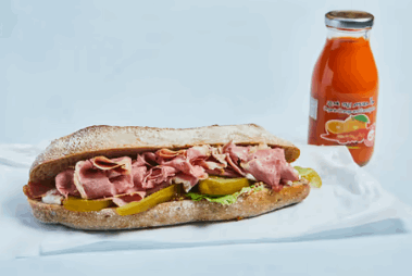 המזווה קז'ואל