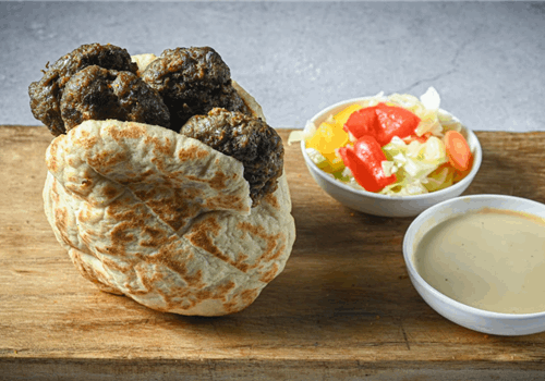 קציצות בפיתה