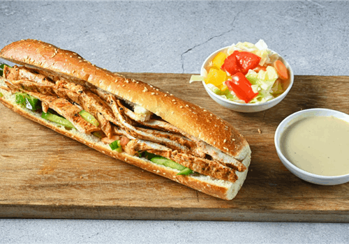 חזה עוף בבגט