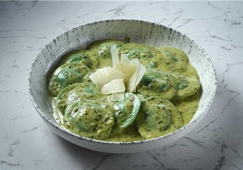 רביולי במילוי תרד רביולי במילוי תרד