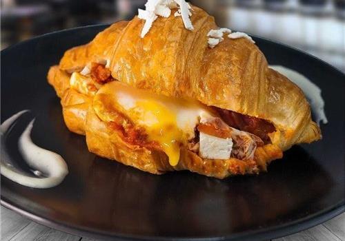 קרואסון שקשוקה קרואסון שקשוקה