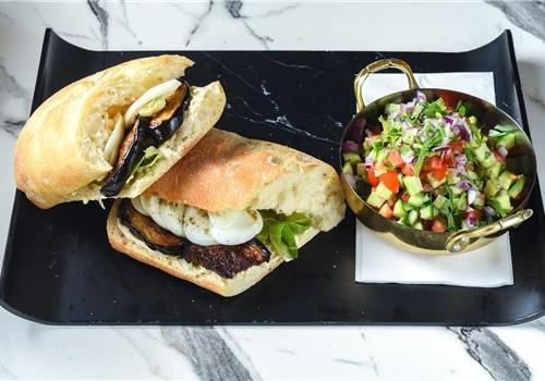 כריך סביח כריך סביח