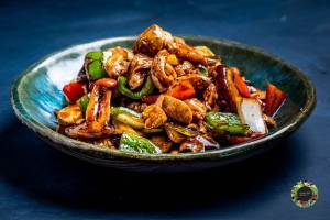 עוף בנוסח סצ'ואן יחיד עוף בנוסח סצ'ואן יחיד