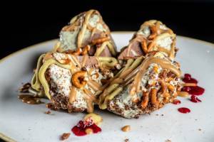 מאנטסר פיסטוק מאנטסר פיסטוק