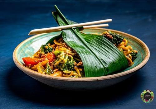 סאטה נודלס ירקות סאטה נודלס ירקות