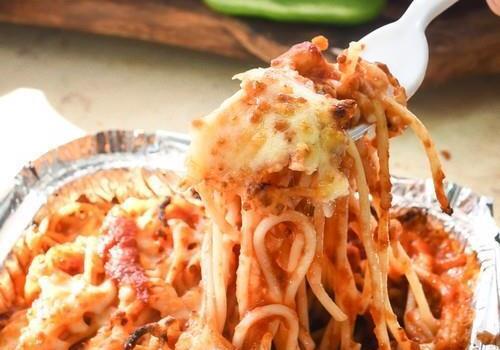 ספגטי ברוטב עגבניות 