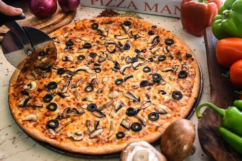 פיצה XL + ספגטי ברוטב עגבניות