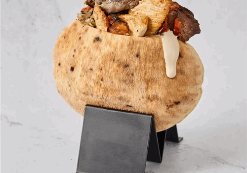 מיקס כבד וחזה עוף בפיתה