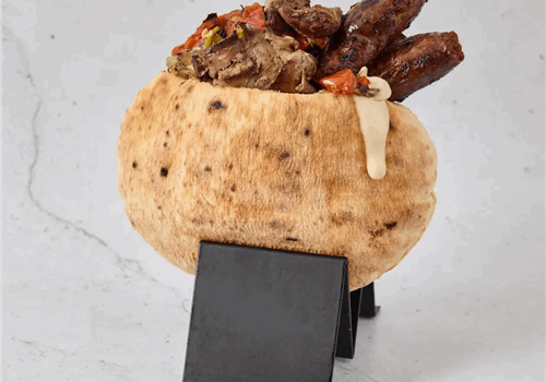 מיקס כבד עוף ומרגז בפיתה