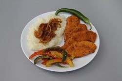 שניצל ספרדי בצלחת