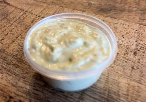 איולי חלפיניו אישי