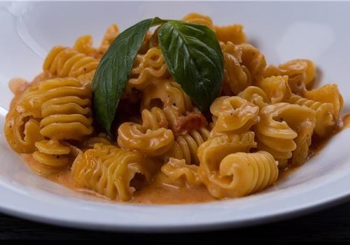 פסטה רדיאטורי פסטה רדיאטורי