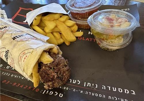 שיפוד קבב בלאפה שיפוד קבב בלאפה