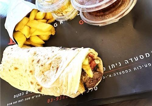 שיפוד כבש בלאפה שיפוד כבש בלאפה