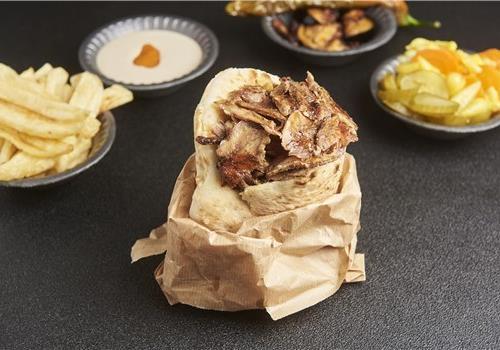 שווארמה בפיתה