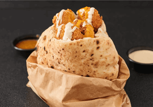 פלאפל ישראלי בפיתה