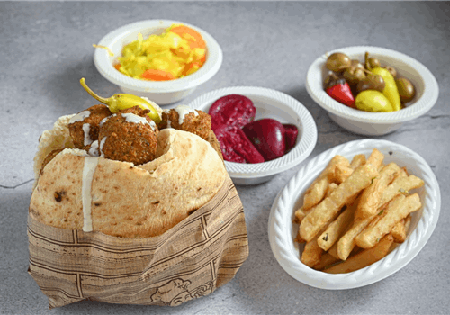 פלאפל בפיתה