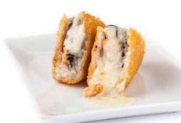 סנדוויץ מוצרלה  סנדוויץ מוצרלה