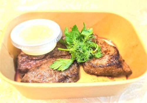 כבד עגל מטוגן עם תוספת לבחירה