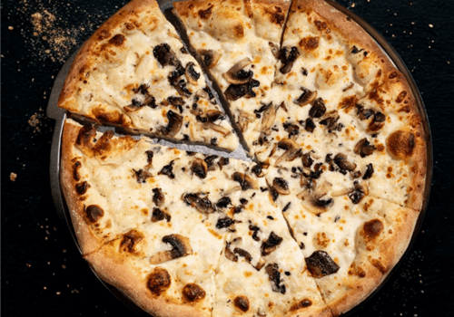 פיצה אלפרדו רוטב שמנת L