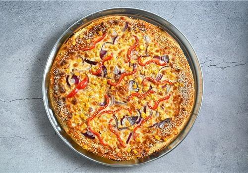 פיצה משפחתית