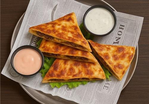 משולשי גבינה משולשי גבינה