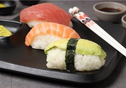 752 ניגירי מיקס