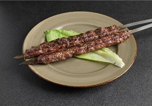 שני שיפודי קבב