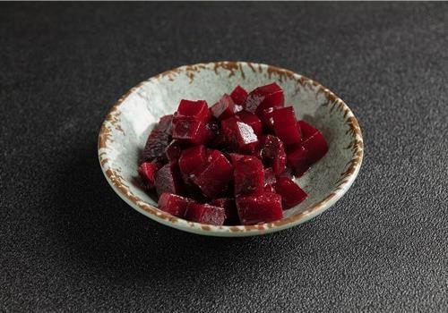 סלט סלק אדום מתוק טרי