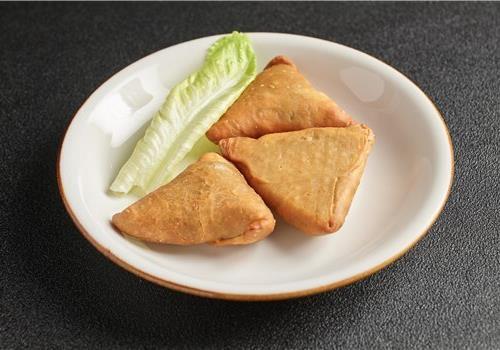 סמבוסק עם עלי תרד צימחוני