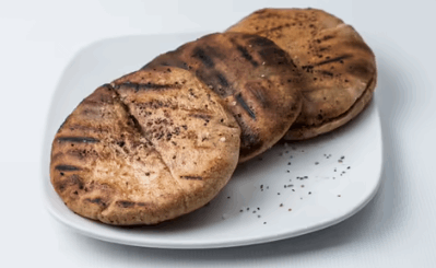 פיתות עם שום ושמן זית